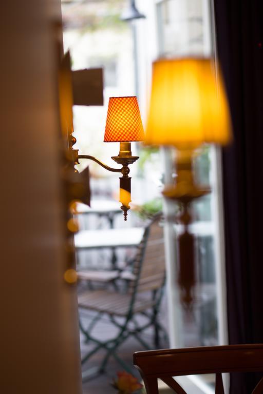 Garni Hotel Drei Lilien Wiesbaden Exteriör bild