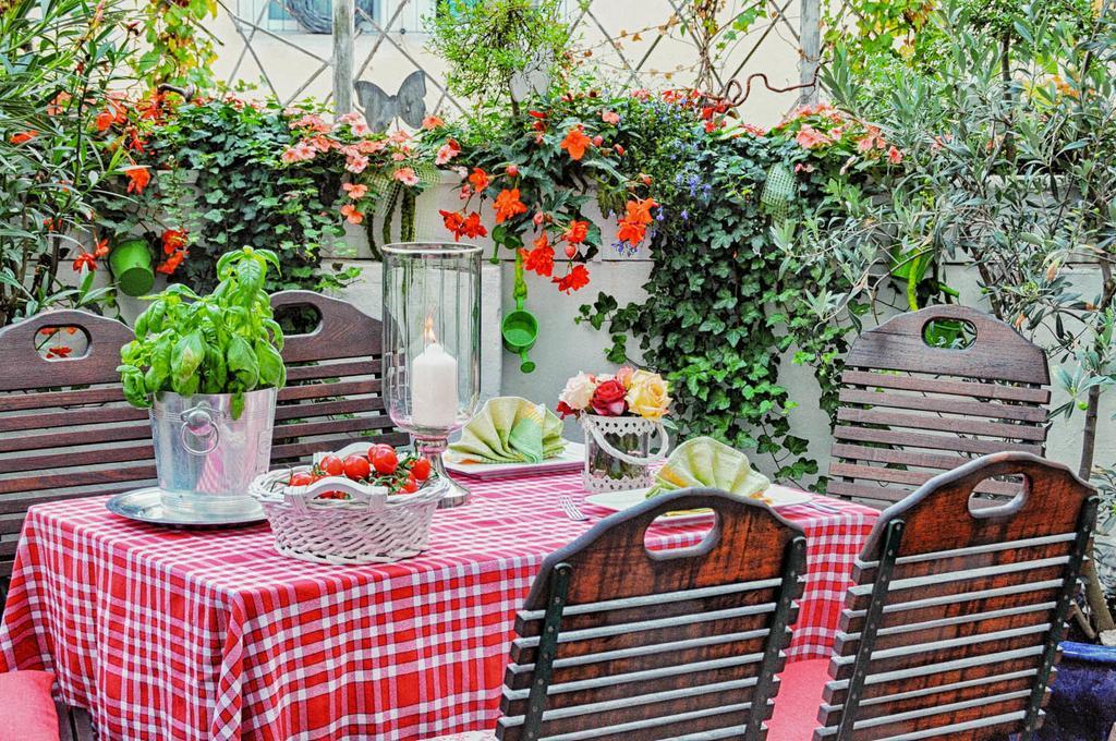 Garni Hotel Drei Lilien Wiesbaden Exteriör bild